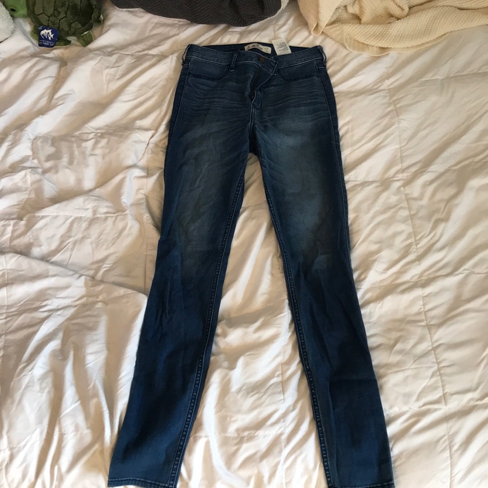 High waisted jeans